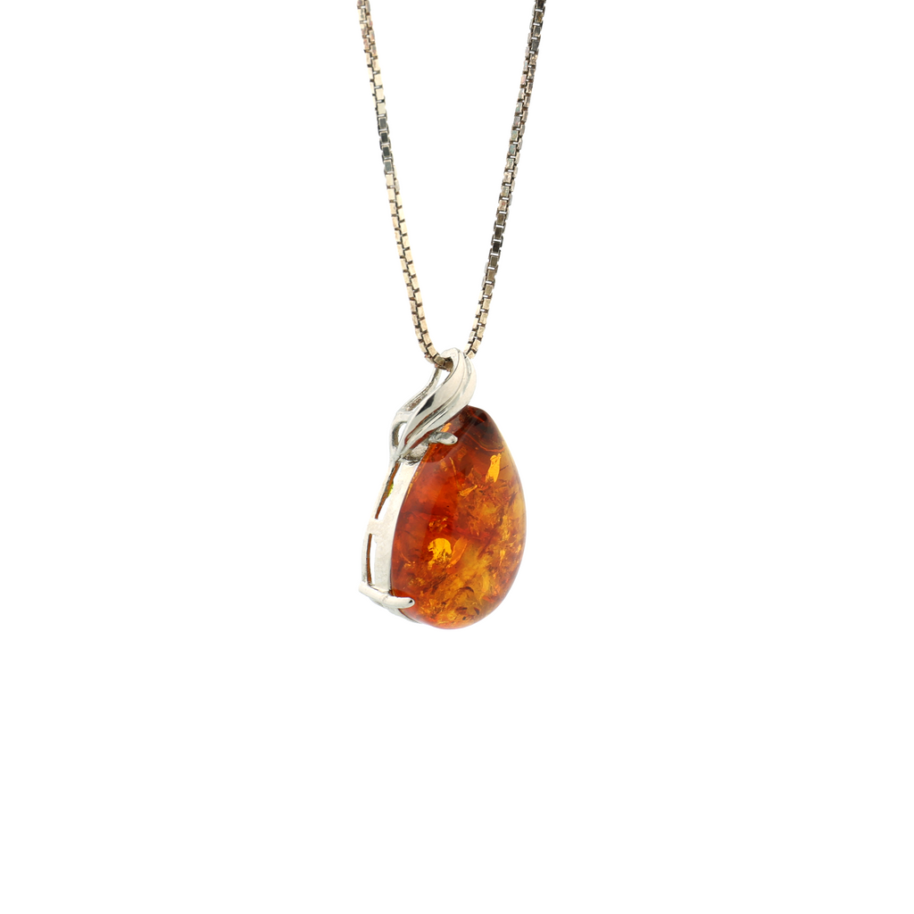 Vintage Natural Heated Baltic Amber Silver Necklace