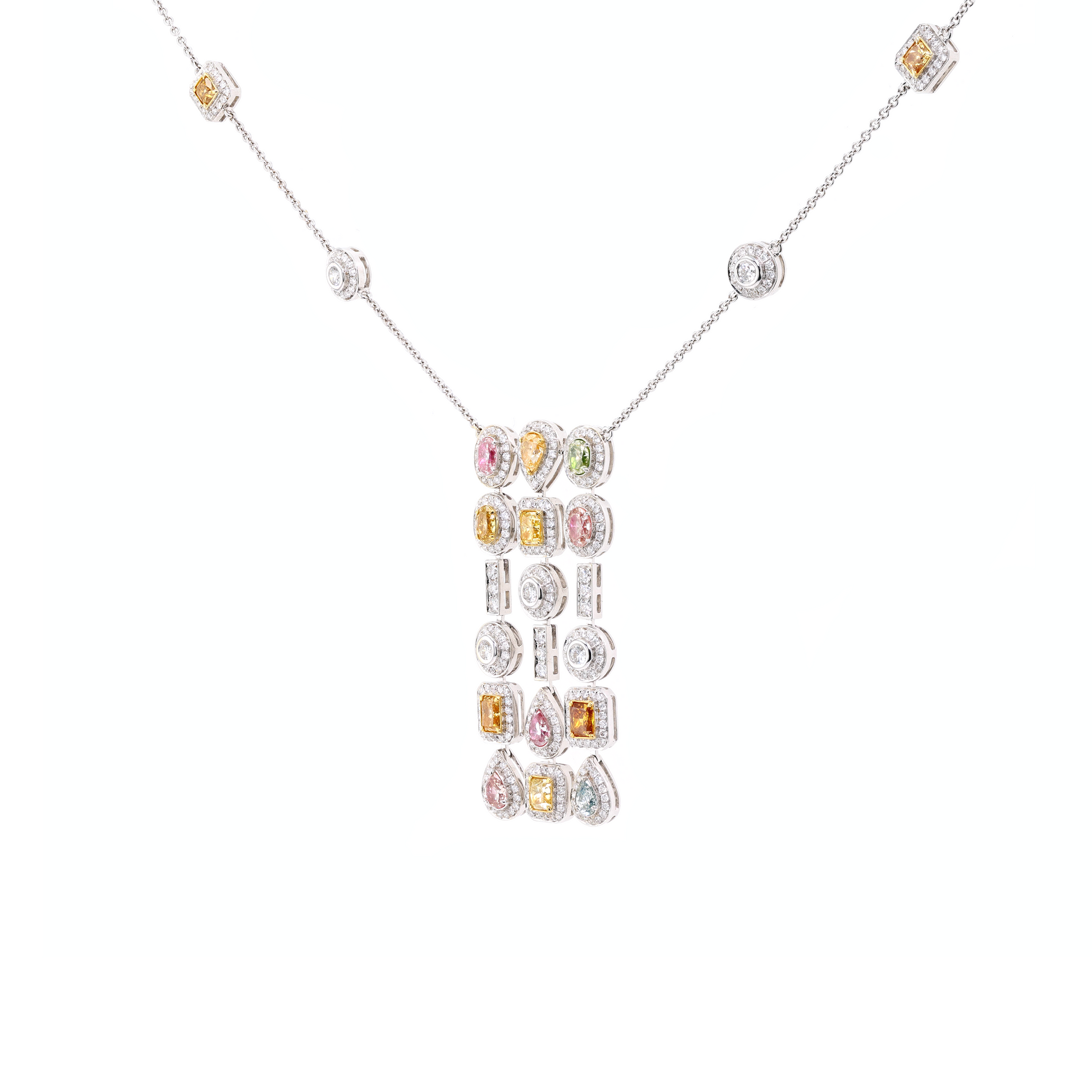 18KG 3.16ct Fancy Diamond Necklace