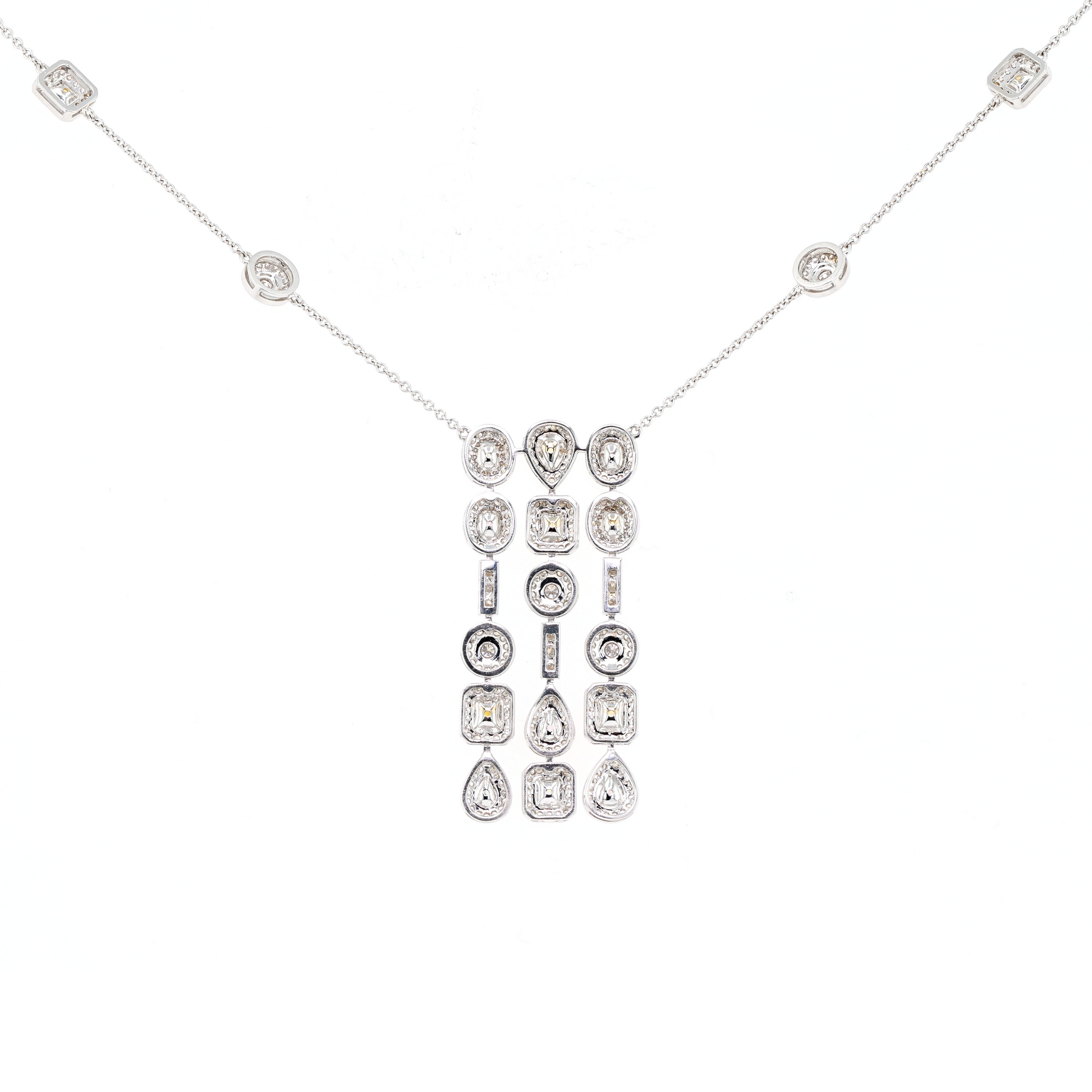 18KG 3.16ct Fancy Diamond Necklace