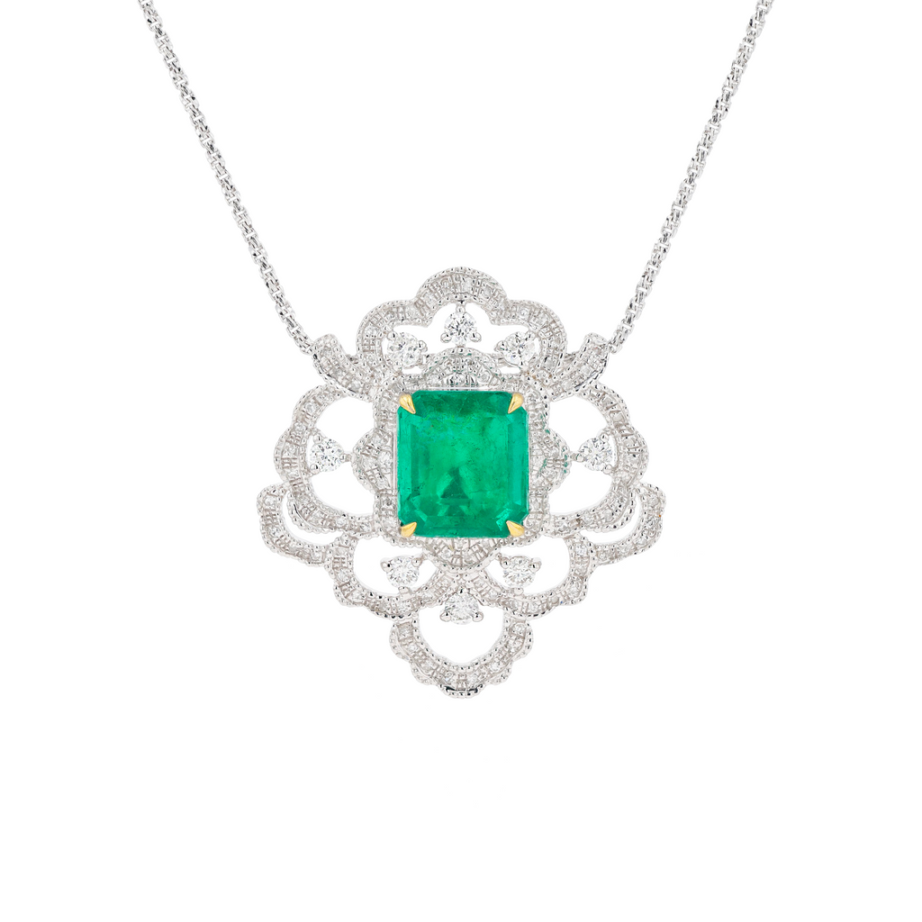 18KG Natural Green Emerald Diamond Necklace