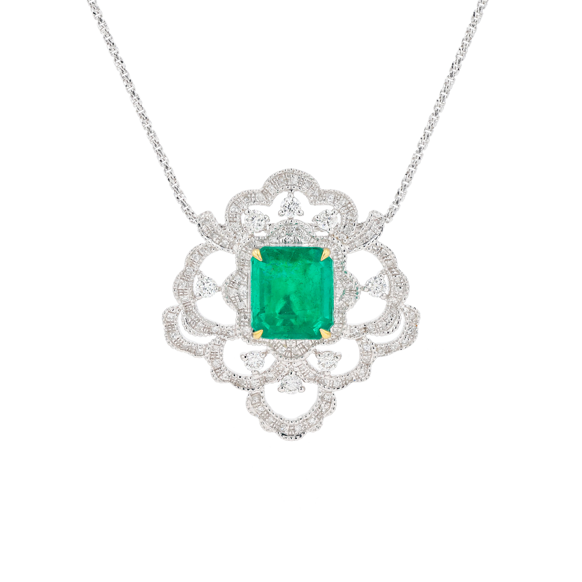 18KG Natural Green Emerald Diamond Necklace