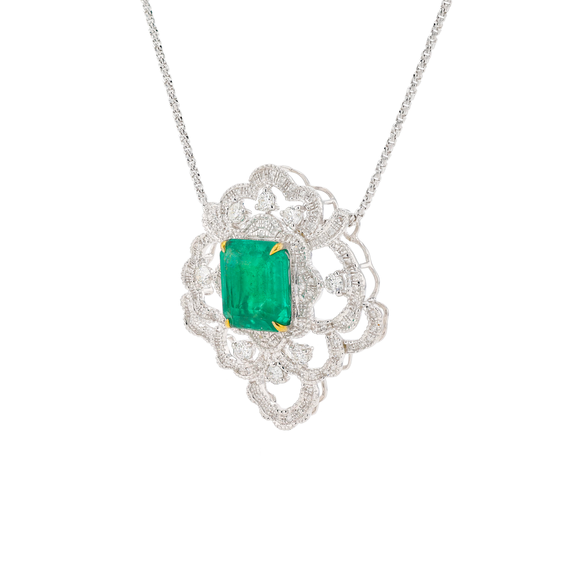 18KG Natural Green Emerald Diamond Necklace