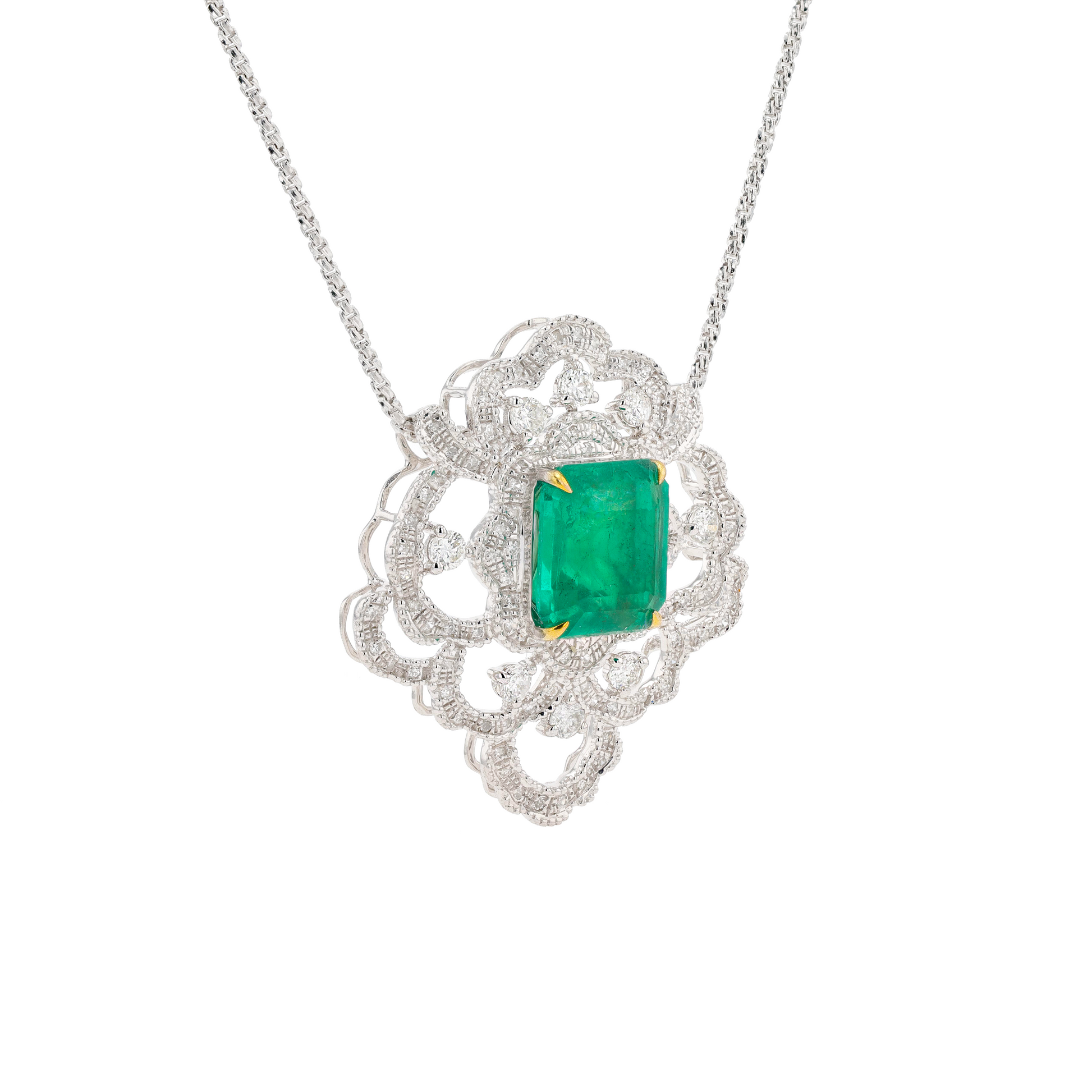 18KG Natural Green Emerald Diamond Necklace