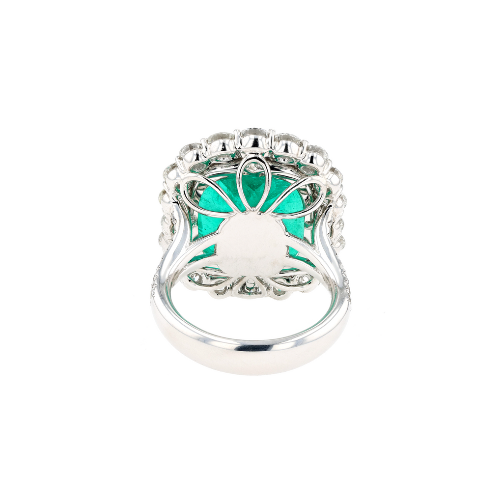 18KG Natural Vivid Green Emerald Diamond Ring