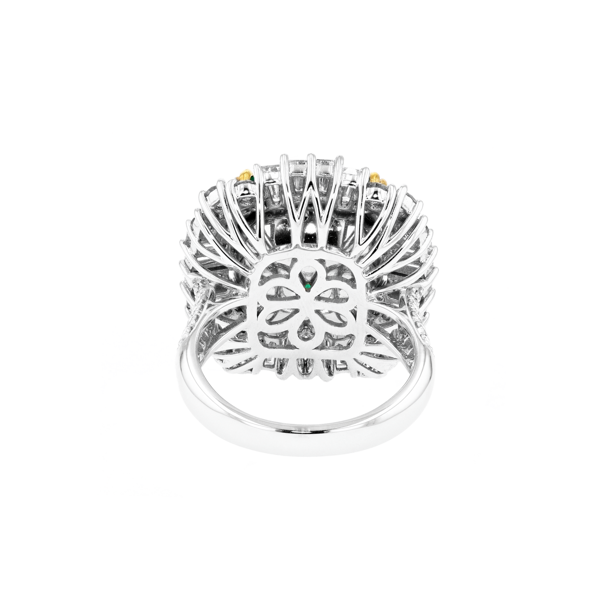 18KG Natural Green Emerald Diamond Ring