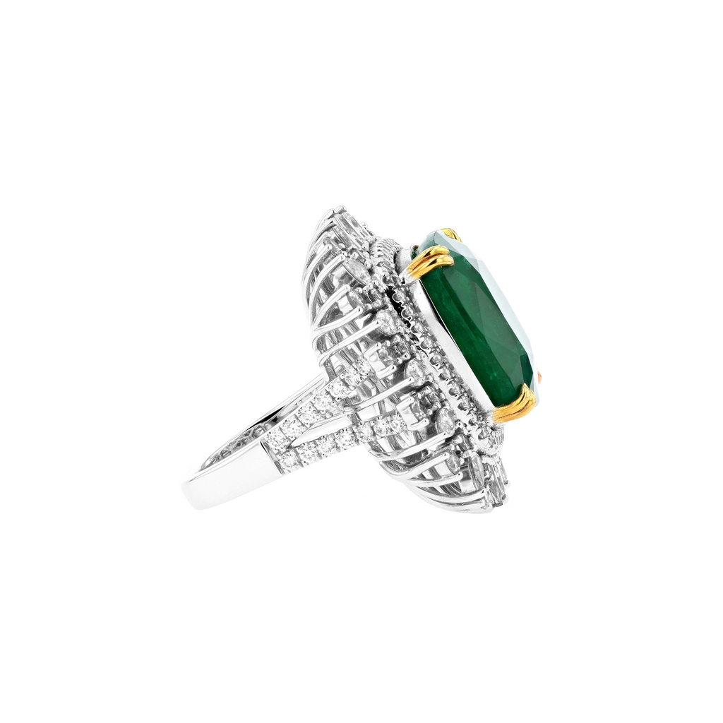 18KG Natural Green Emerald Diamond Ring
