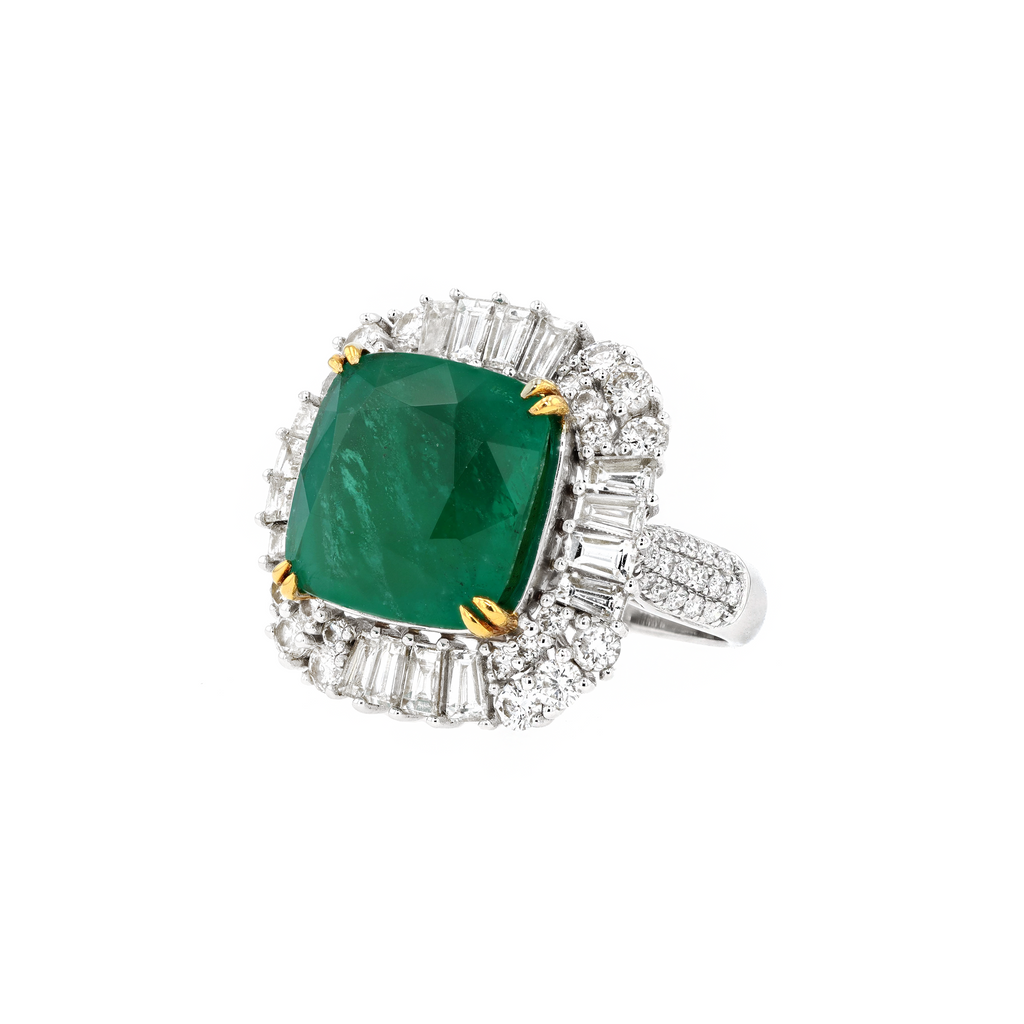 18KG Natural Green Emerald Diamond Ring