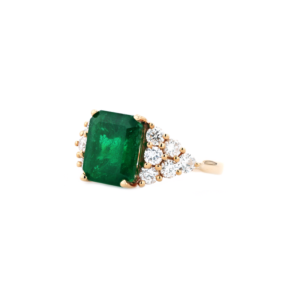 18KG Natural Green Emerald Diamond Ring