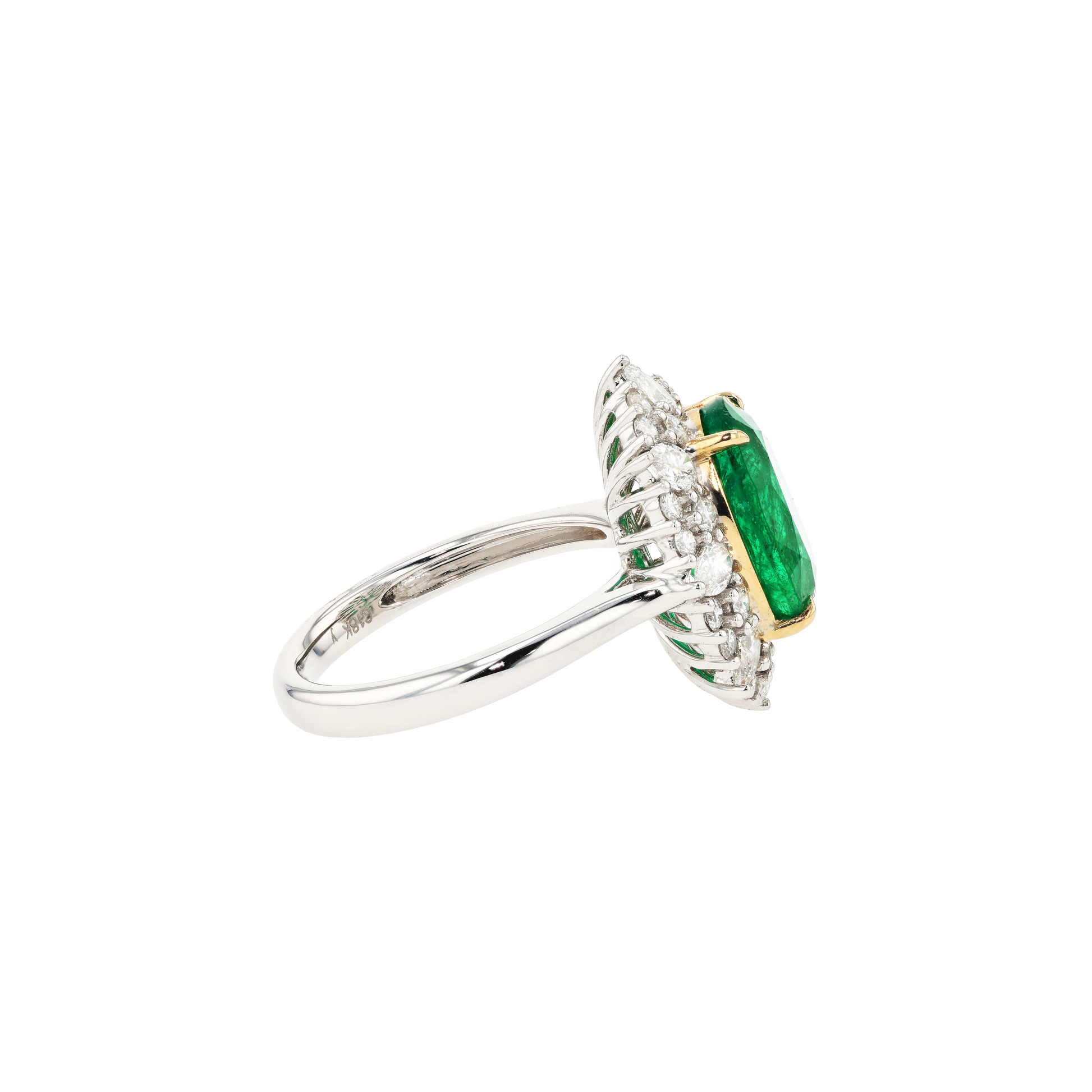 18KG Natural Green Emerald Diamond Ring