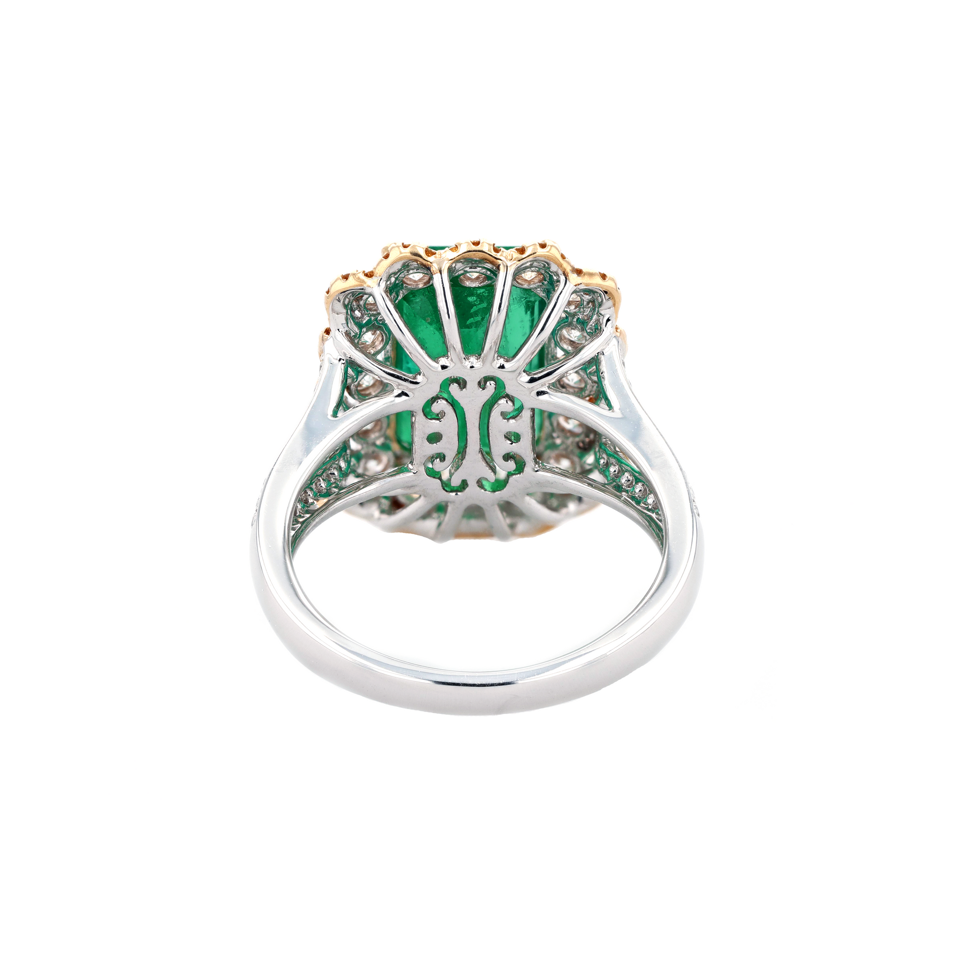18KG Natural Green Emerald Diamond Ring