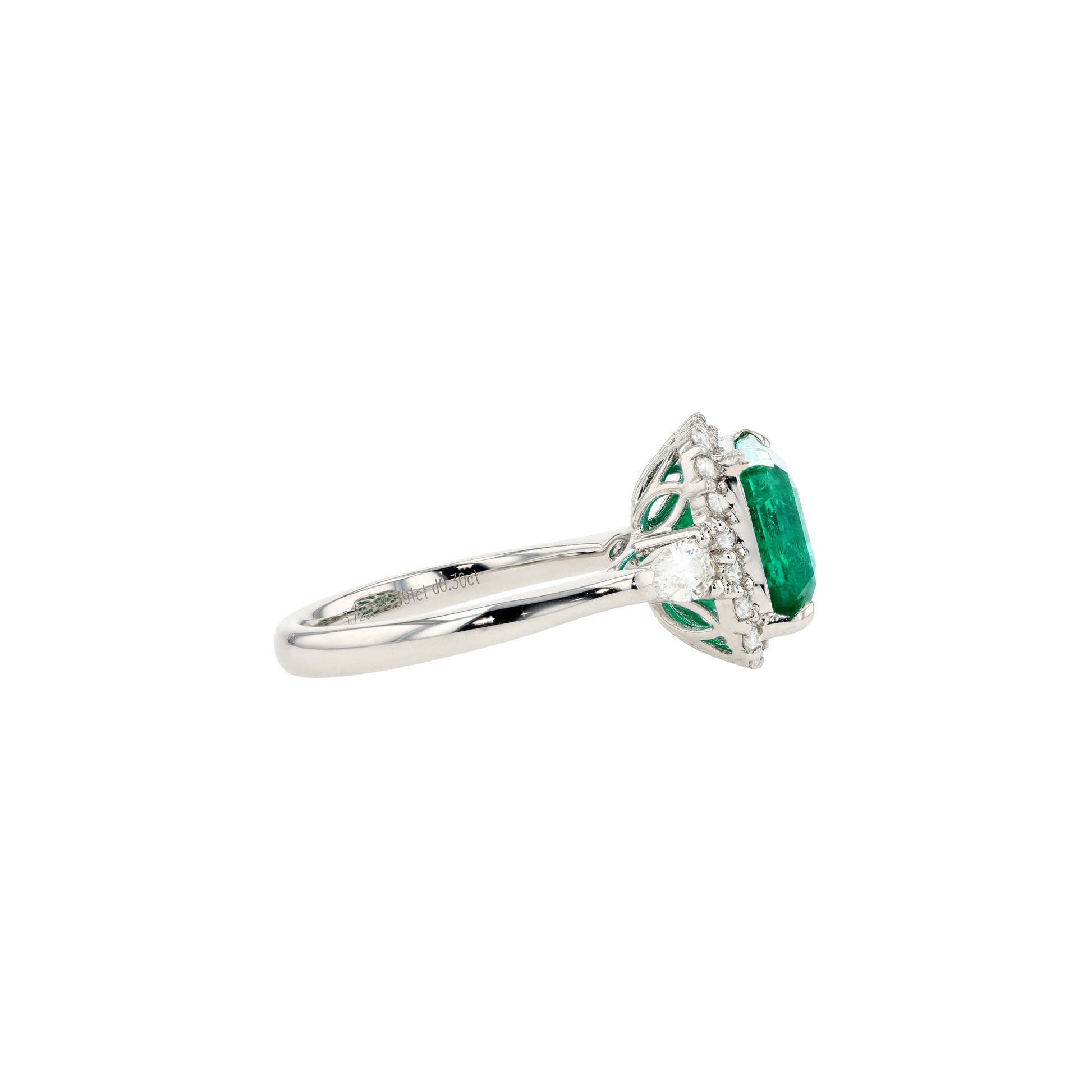 18KG Natural Green Emerald Diamond Ring
