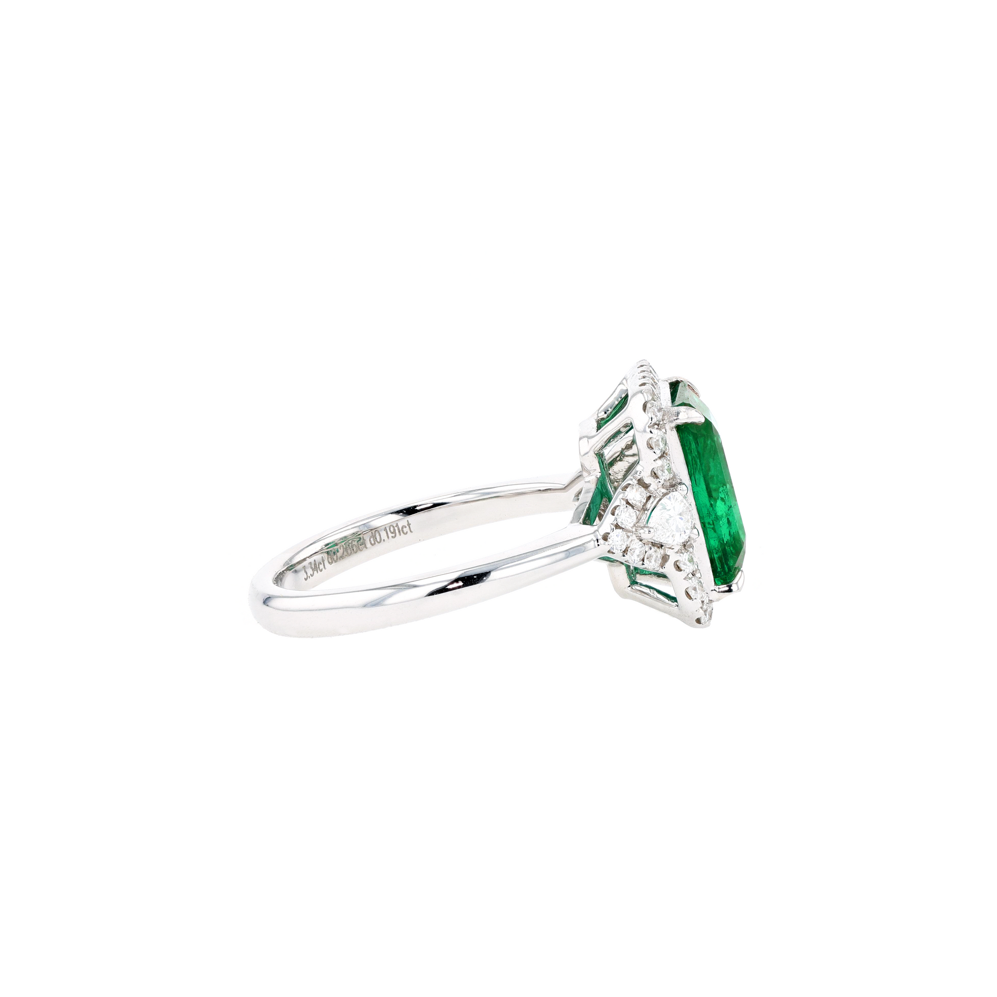 18KG Natural Green Emerald Diamond Ring