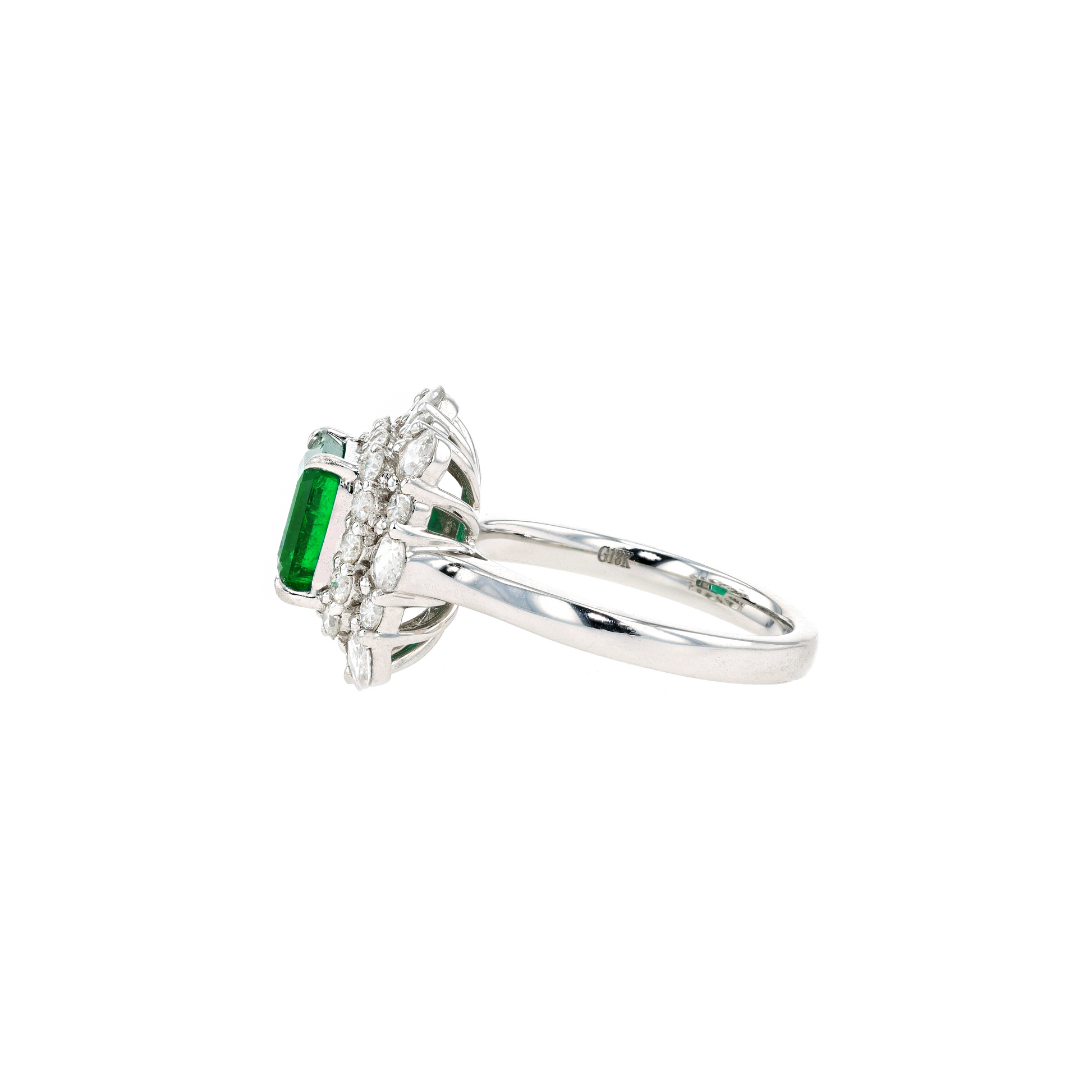 18KG Natural Green Emerald Diamond Ring