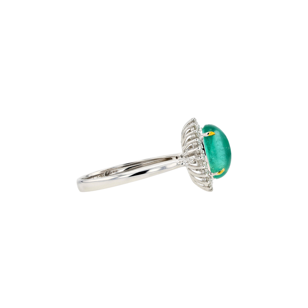 18KG Natural Green Emerald Diamond Ring
