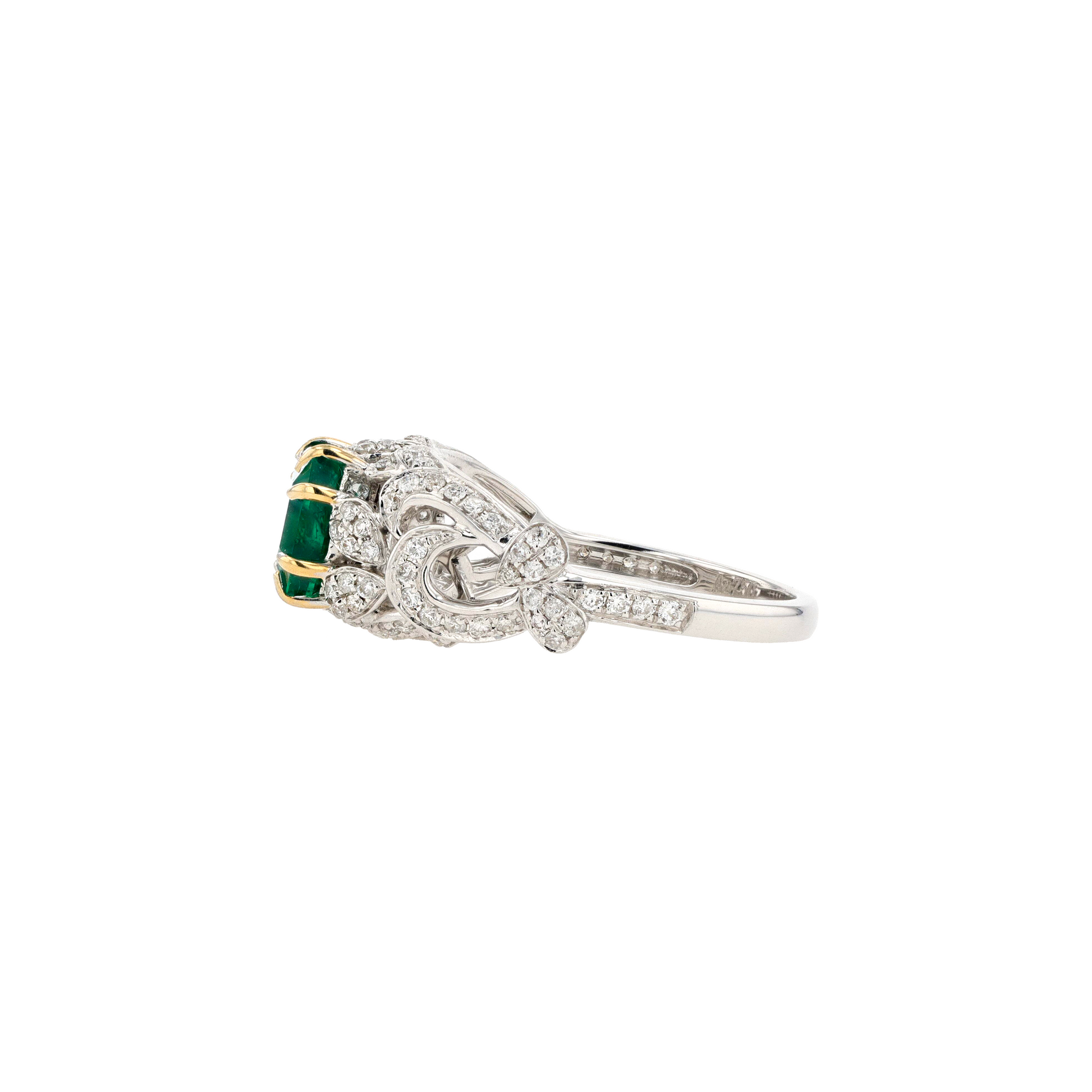 18KG Natural Green Emerald Diamond Ring