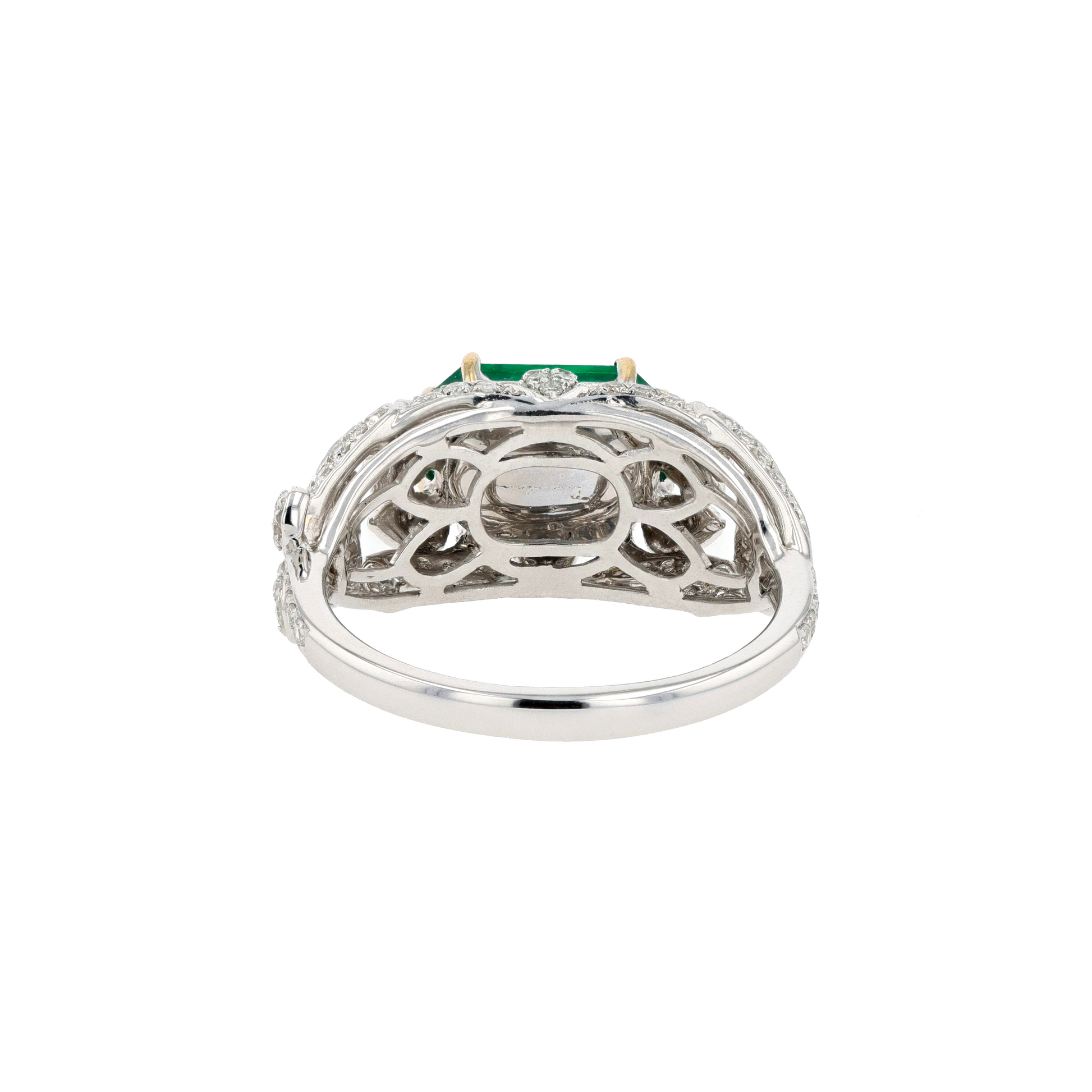 18KG Natural Green Emerald Diamond Ring