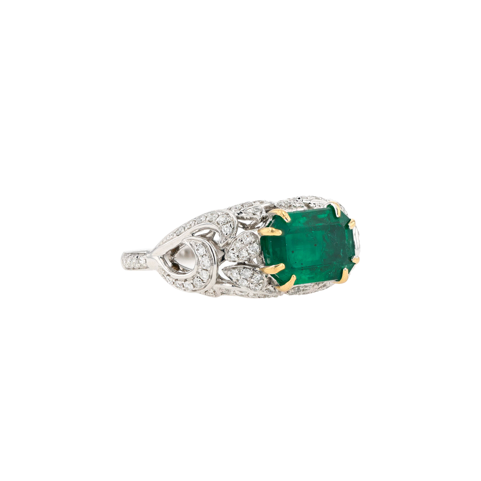 18KG Natural Green Emerald Diamond Ring