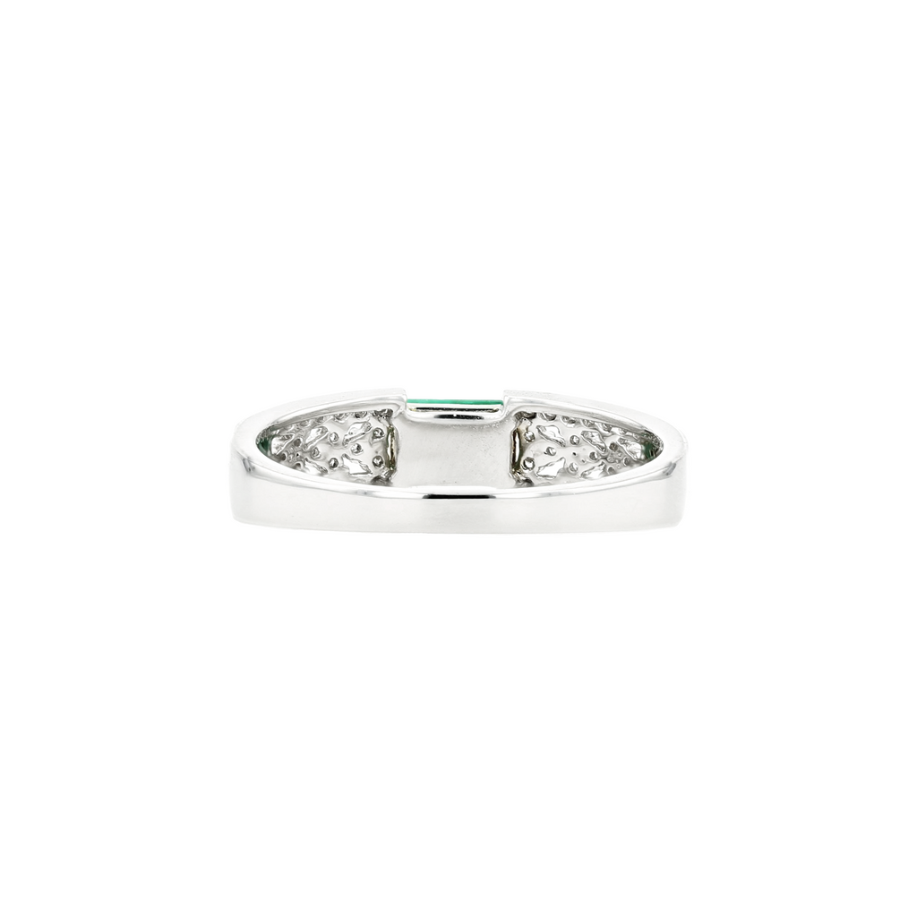 18KG Natural Green Emerald Diamond Ring