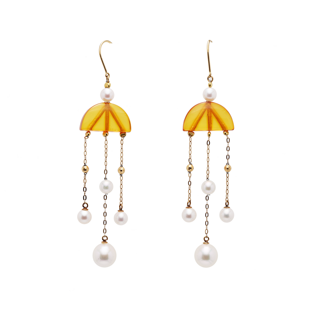 18KG 4.5-7.7mm Premier Japanese Akoya Pearl Natural Amber Earrings