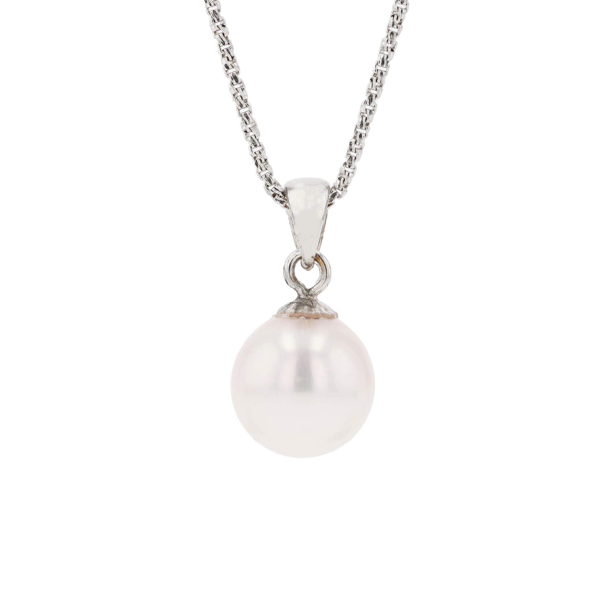 18KG 8.0-8.4mm Japanese Akoya Pearl Necklace