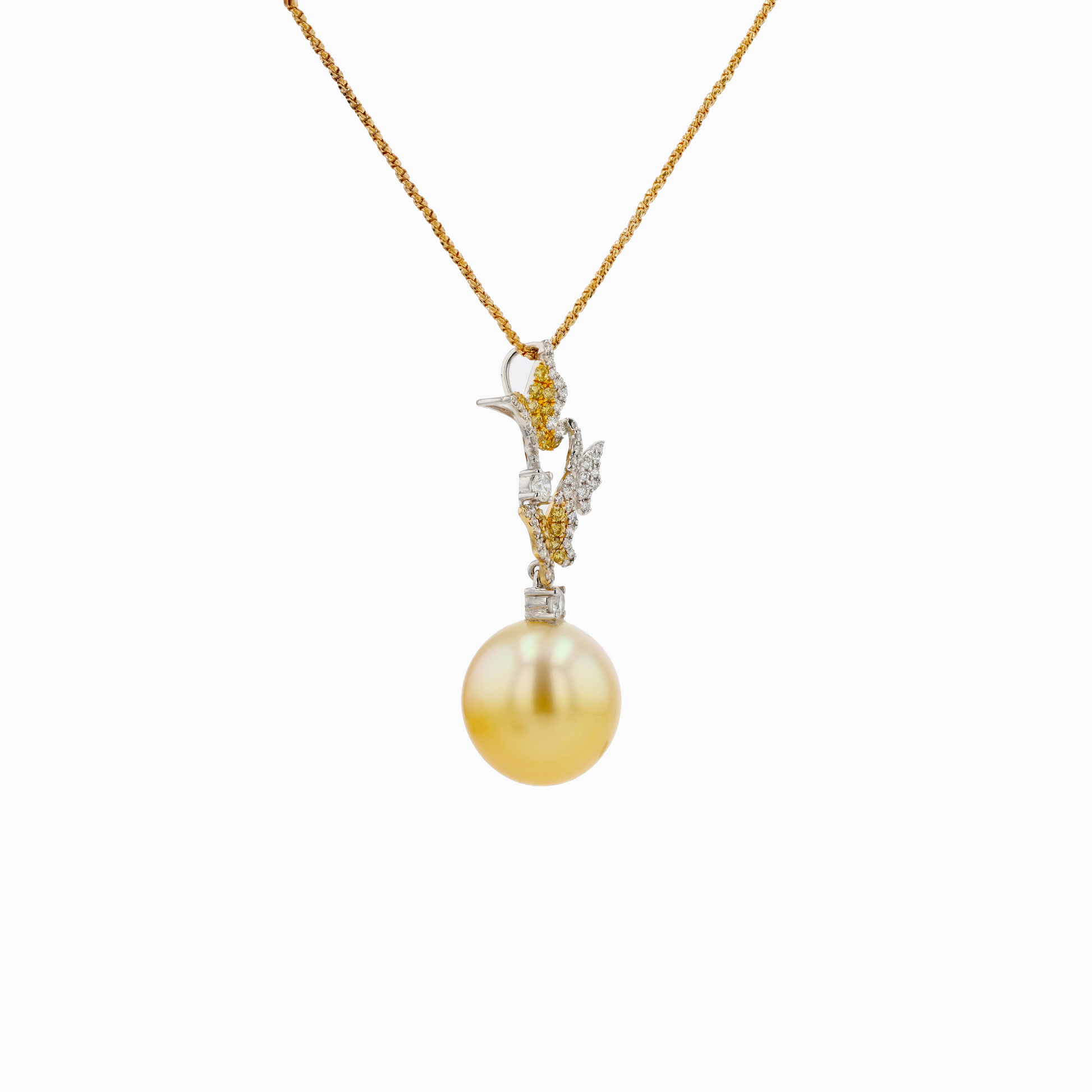 18KG 13.1x13.6mm Natural Color South Sea Golden Pearl Yellow Diamond Necklace