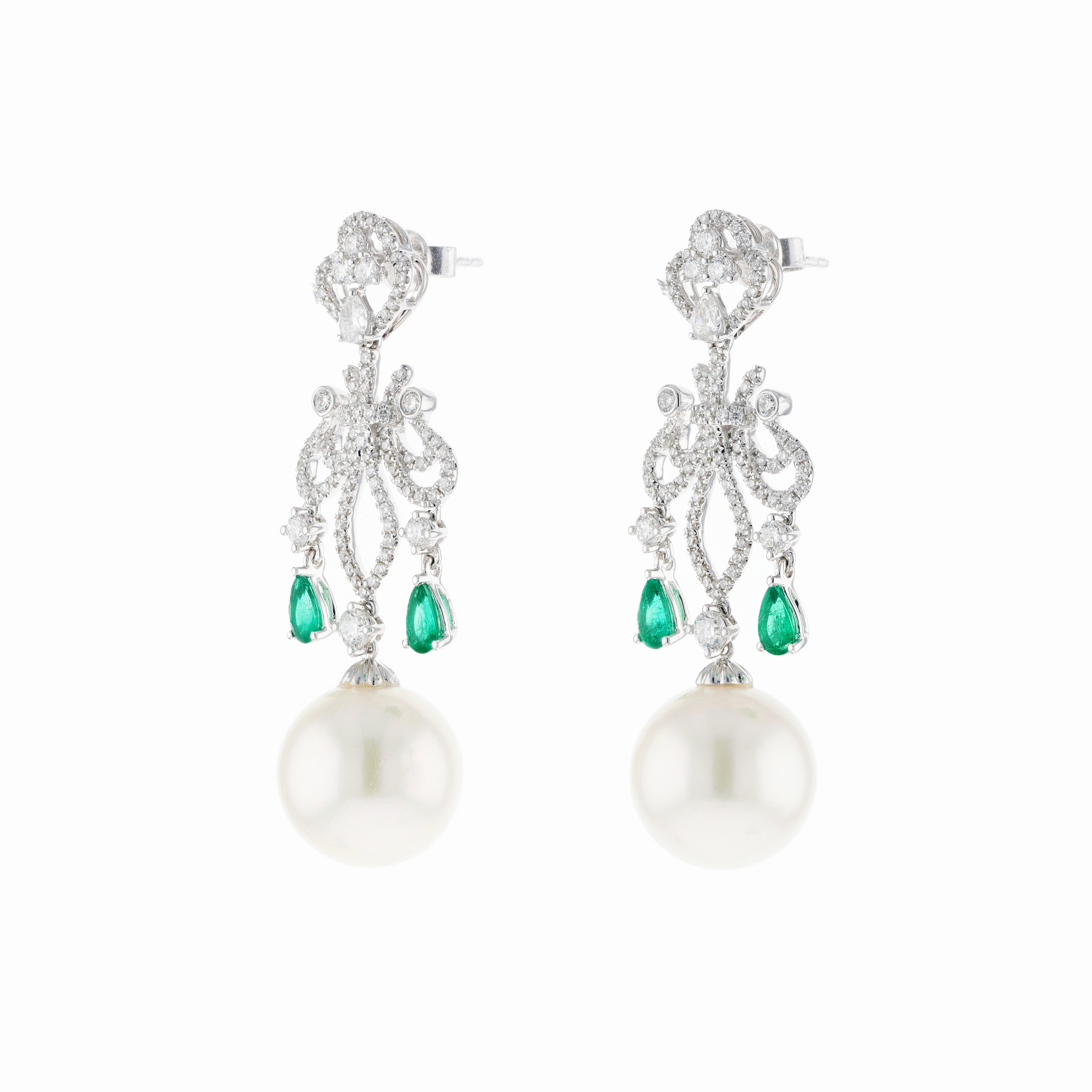 18KG 12.9/12.9mm Natural Color South Sea White Pearl Emerald Diamond Earrings