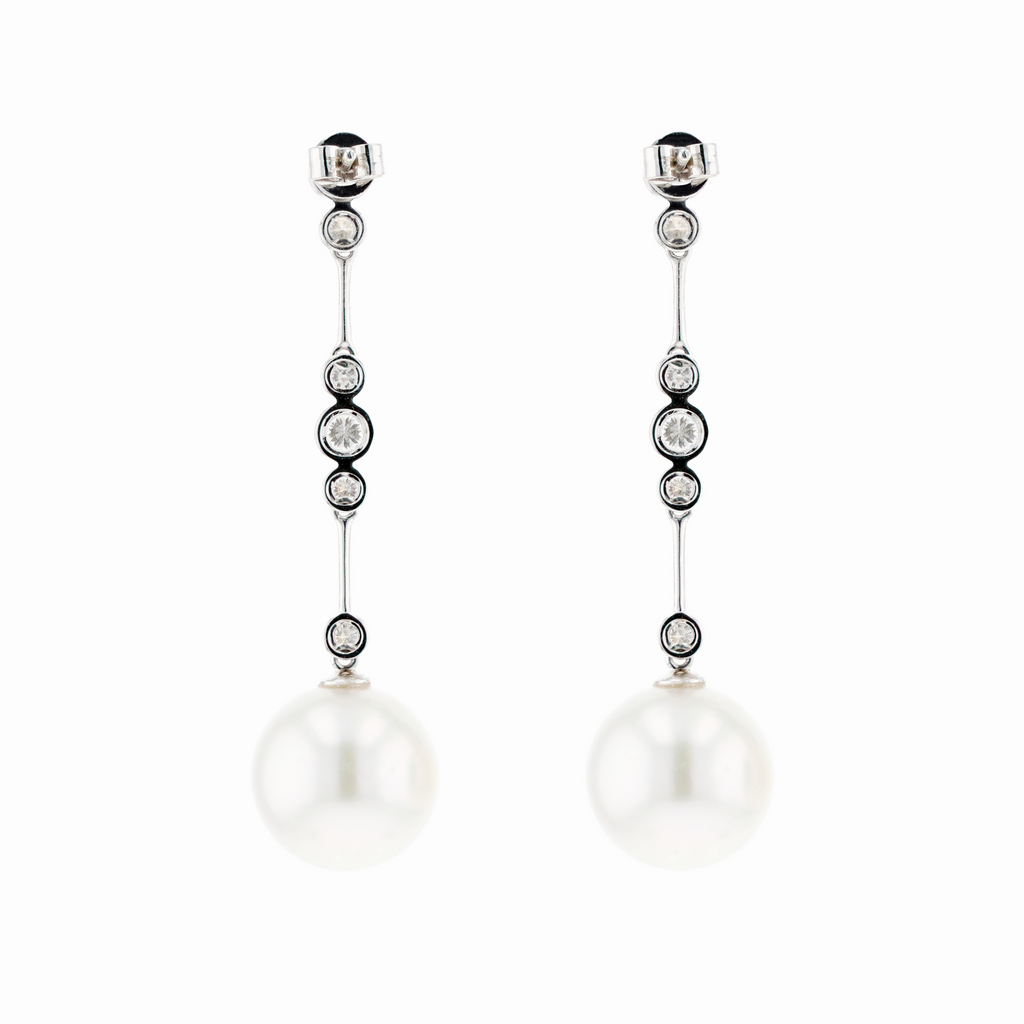18KG 12.6/12.6mm Natural Color South Sea White Pearl Diamond Earrings