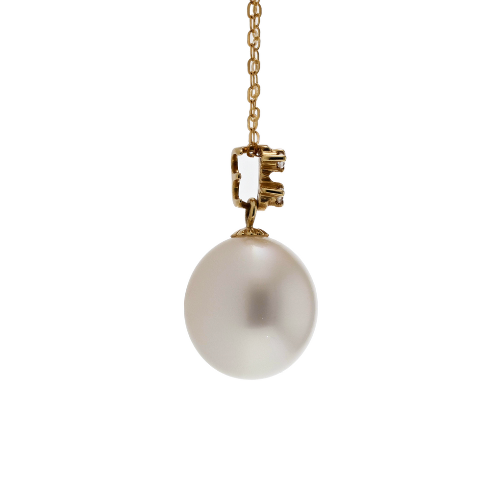 14KG&18KG 11.8x12.8mm Natural Color South Sea White Pearl Diamond Necklace