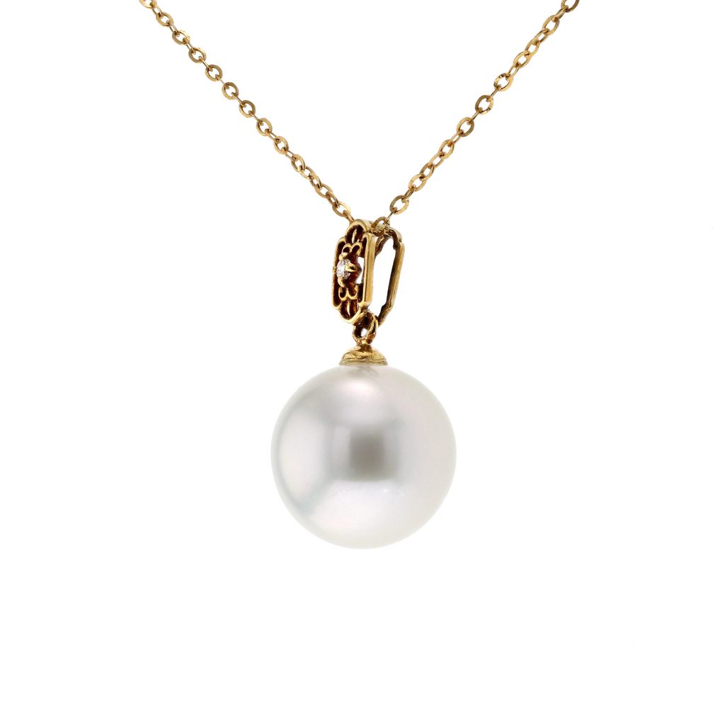 18KG 11.2mm Natural Color South Sea White Pearl Diamond Necklace