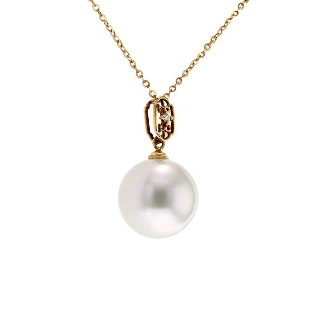 18KG 11.2mm Natural Color South Sea White Pearl Diamond Necklace