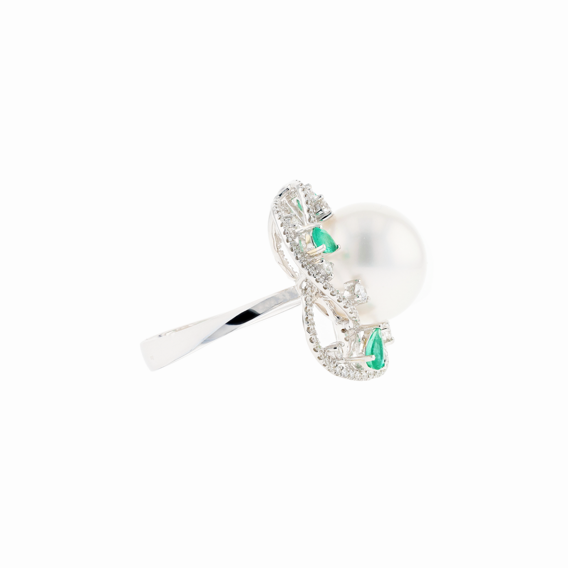 18KG Natural Color South Sea White Pearl Emerald Diamond Ring