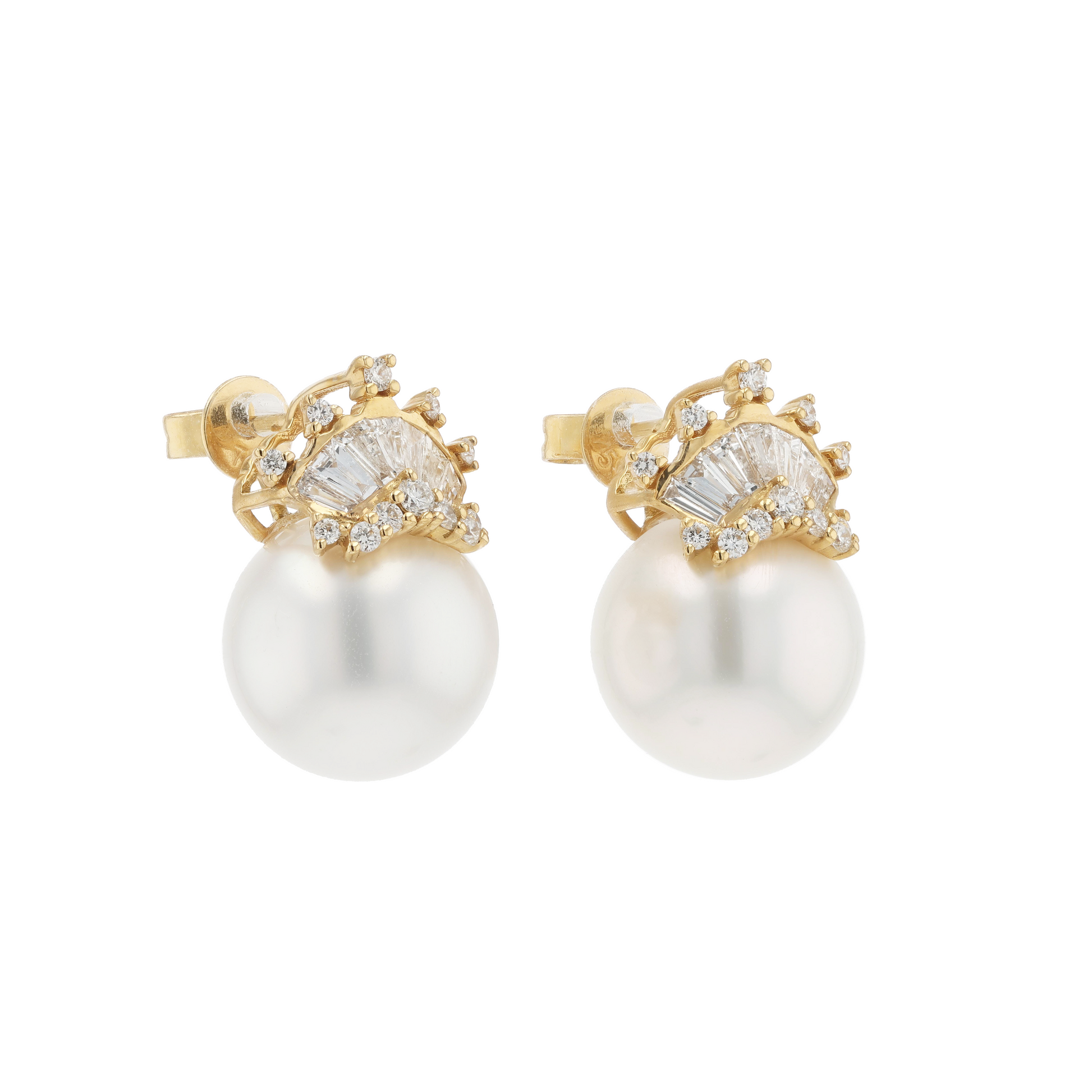 18KG 11.4/11.4mm South Sea White Pearl Diamond Earrings