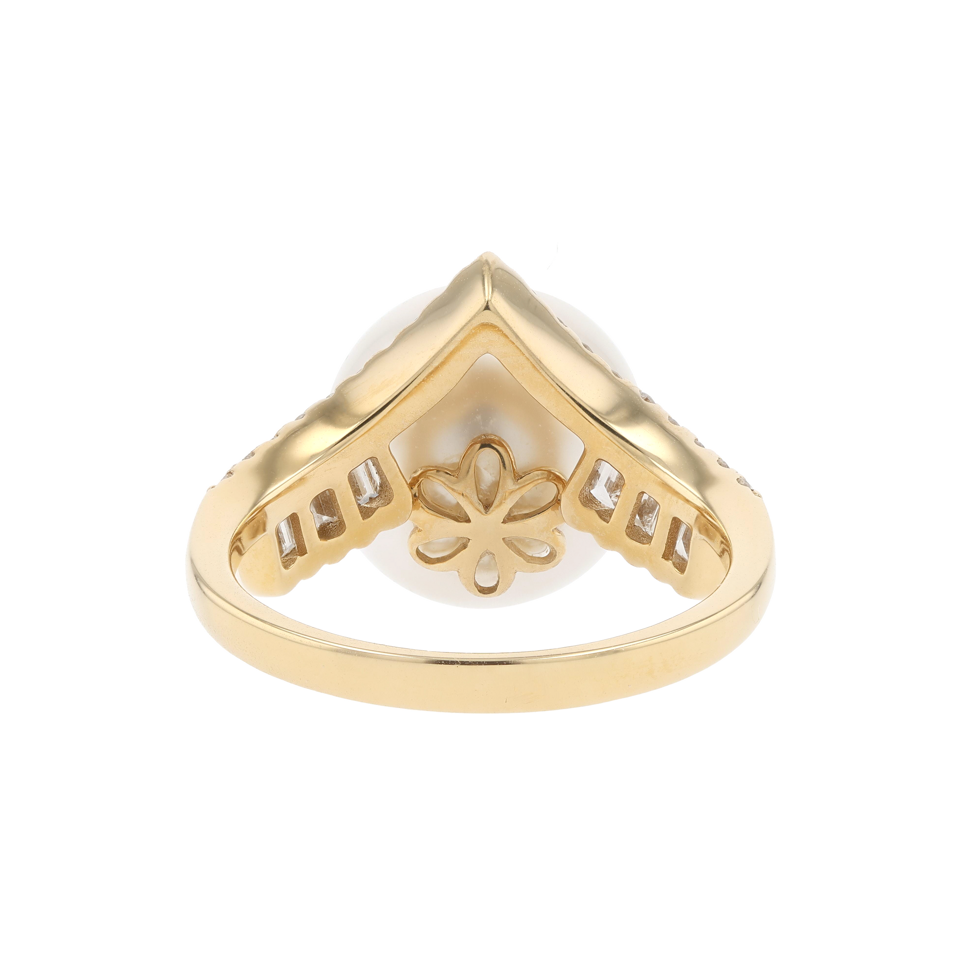 18KG 11.7mm South Sea White Pearl Diamond Ring