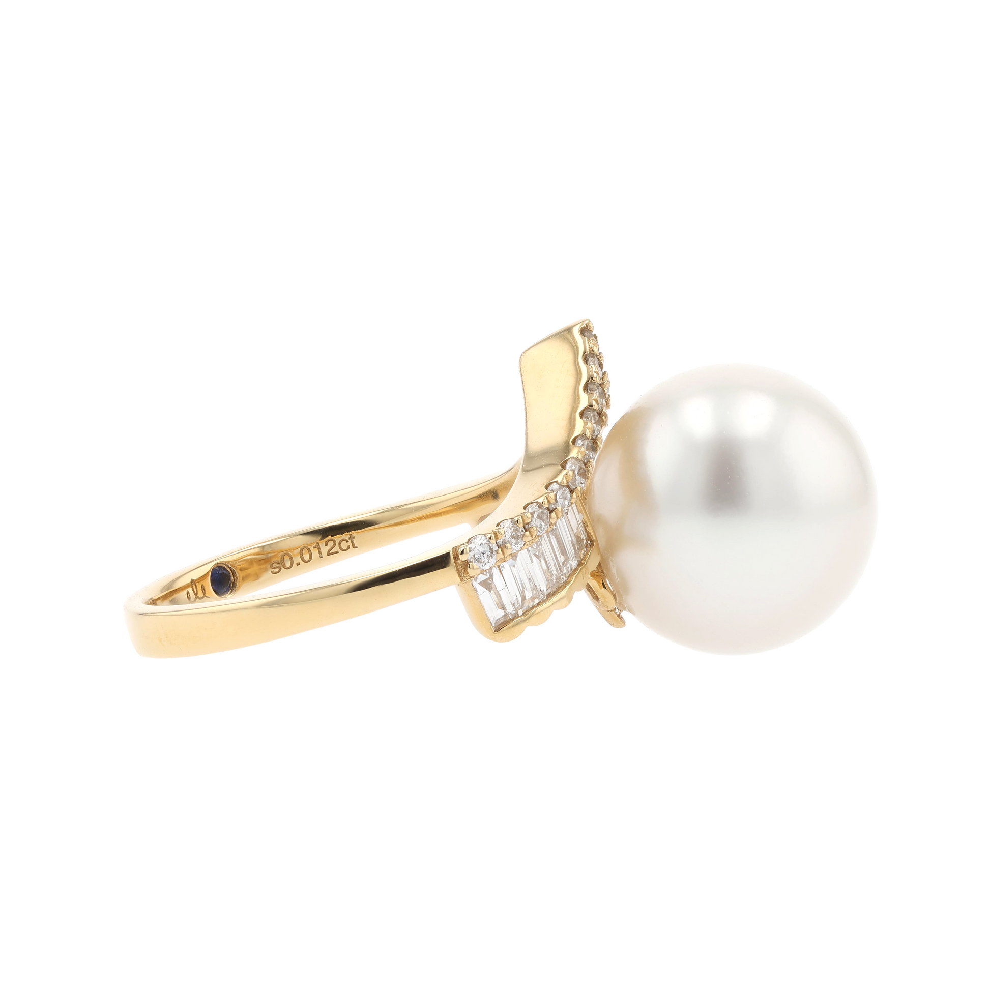 18KG 11.7mm South Sea White Pearl Diamond Ring