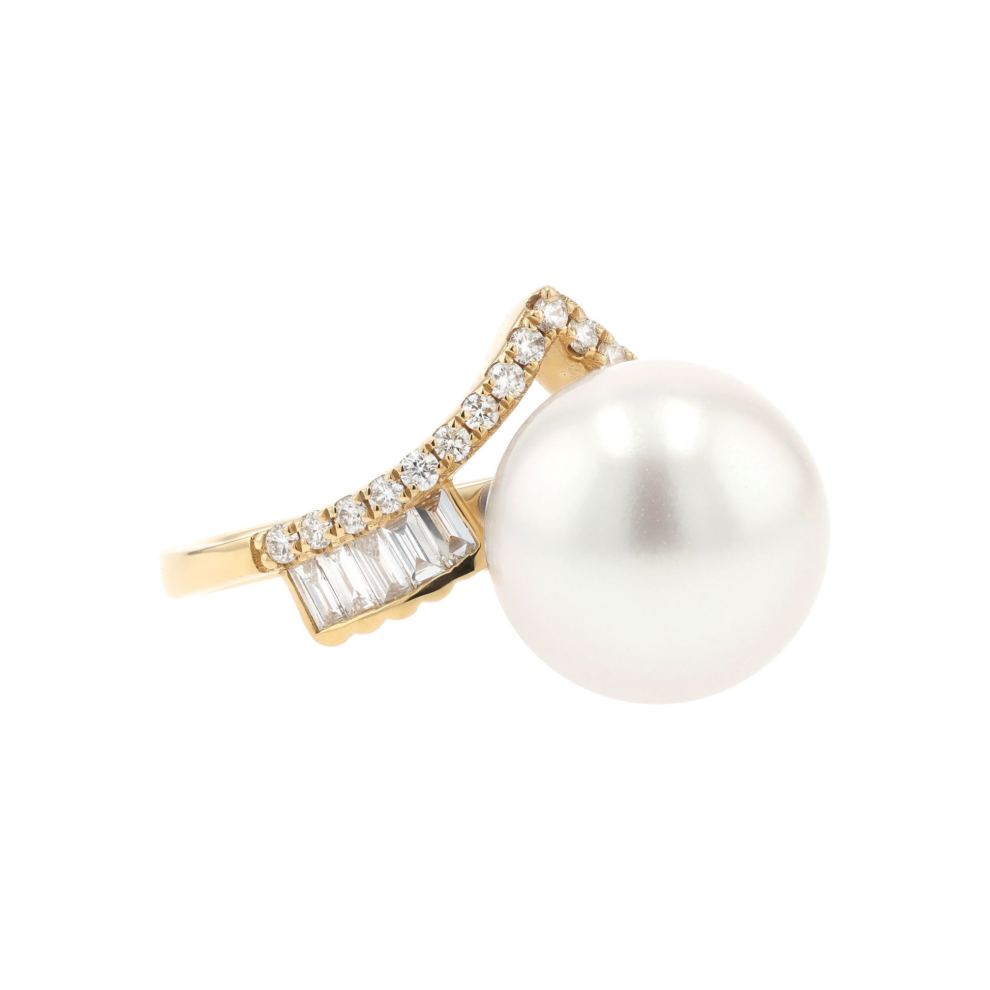 18KG 11.7mm South Sea White Pearl Diamond Ring
