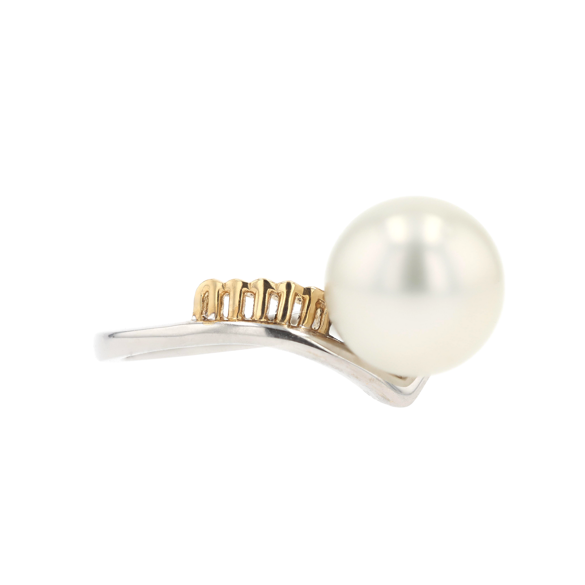 18KG 9.3mm South Sea White Pearl Ring