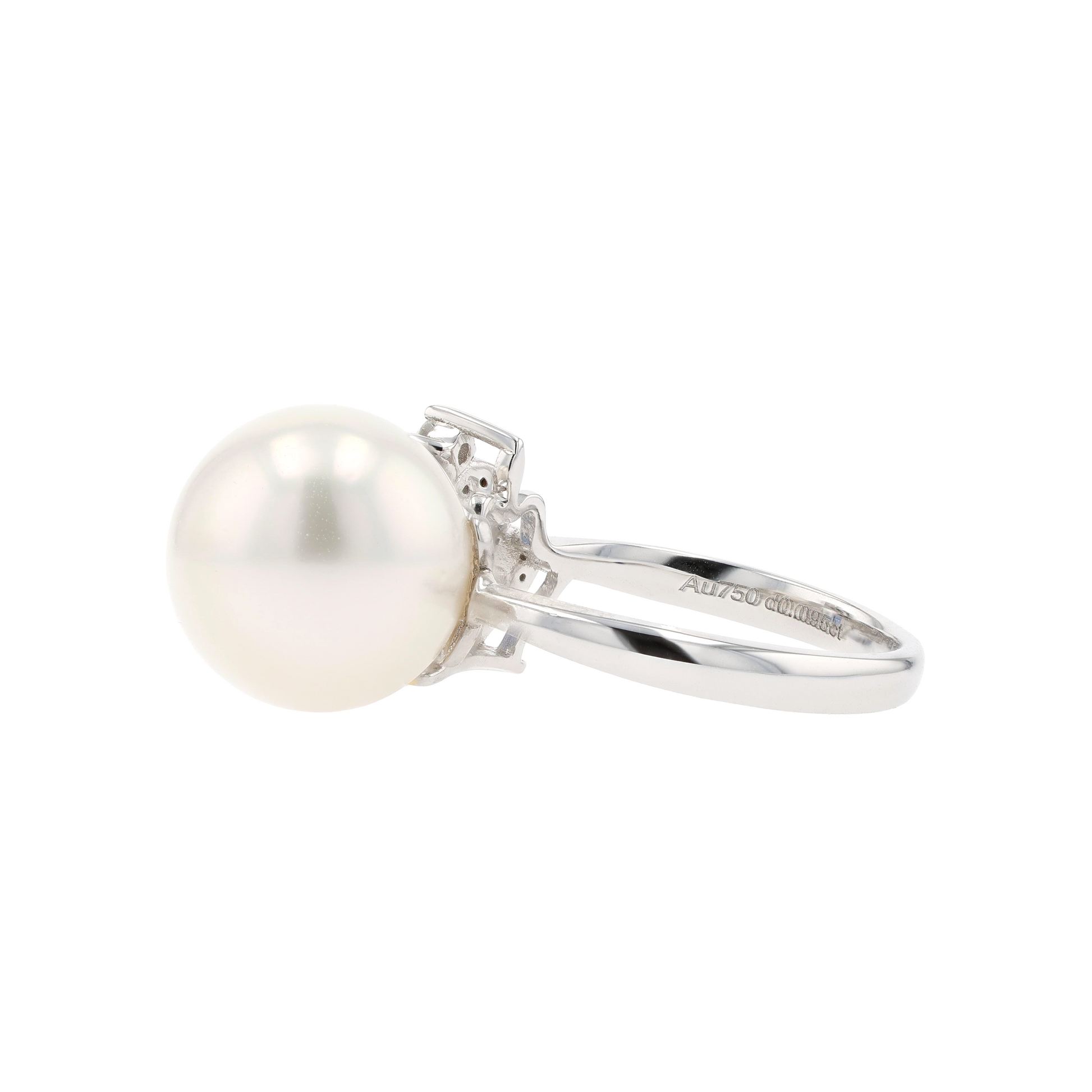 18KG 11.7mm South Sea White Pearl Diamond Sapphire Ring