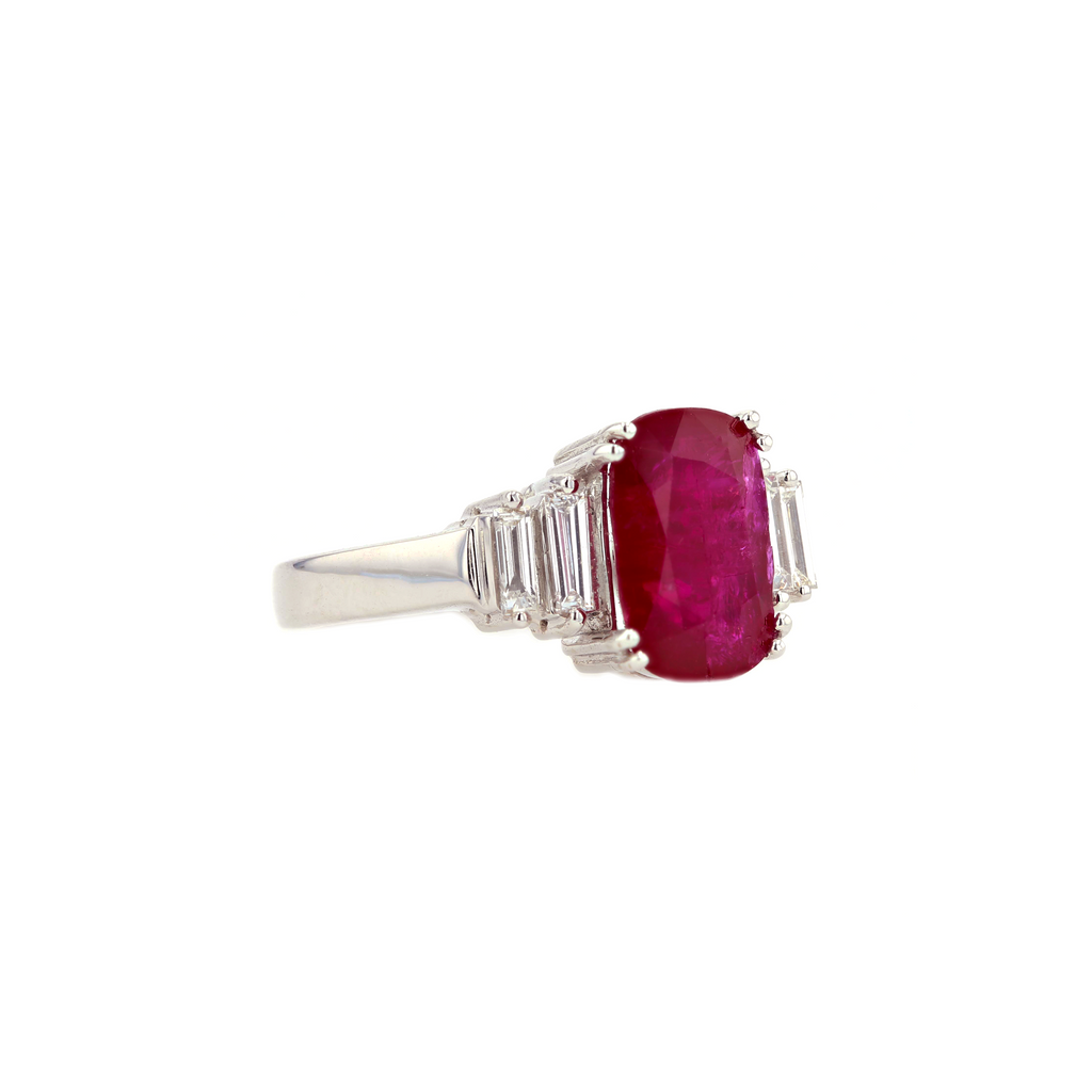 18KG Natural Unheated Red Ruby Diamond Ring