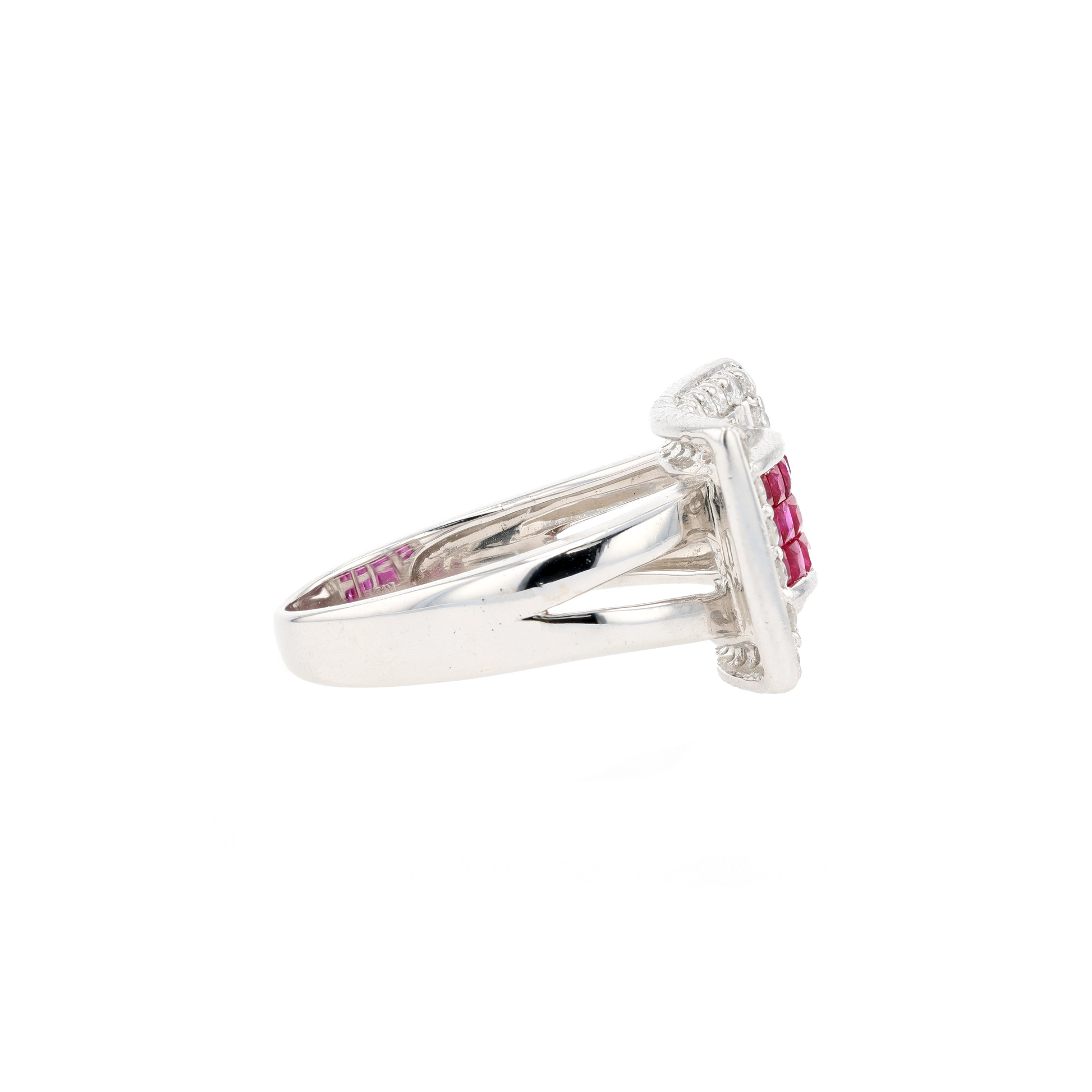 18KG Natural Red Ruby Diamond Ring