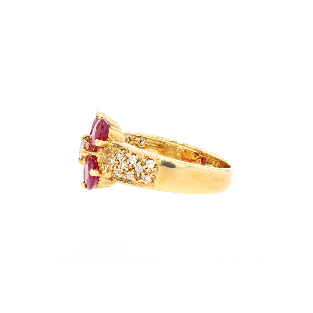 18KG Natural Red Ruby Diamond Ring