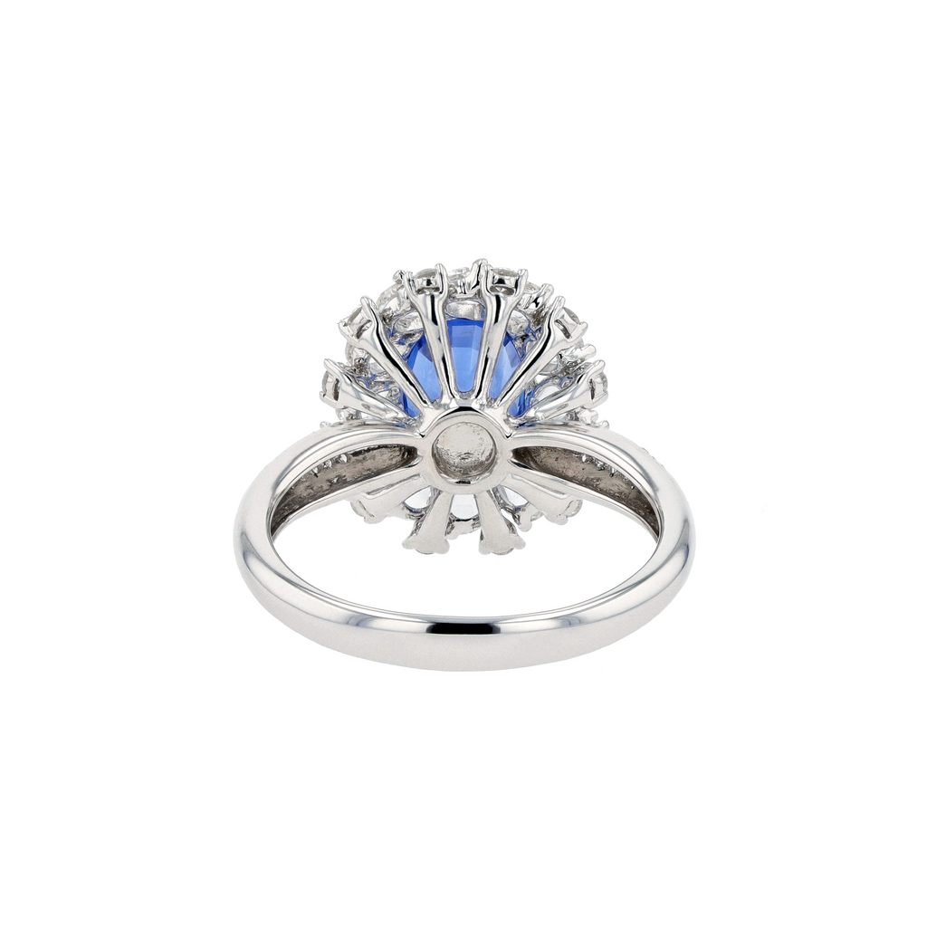18KG Natural Vibrant Cornflower Blue Sapphire Diamond Ring
