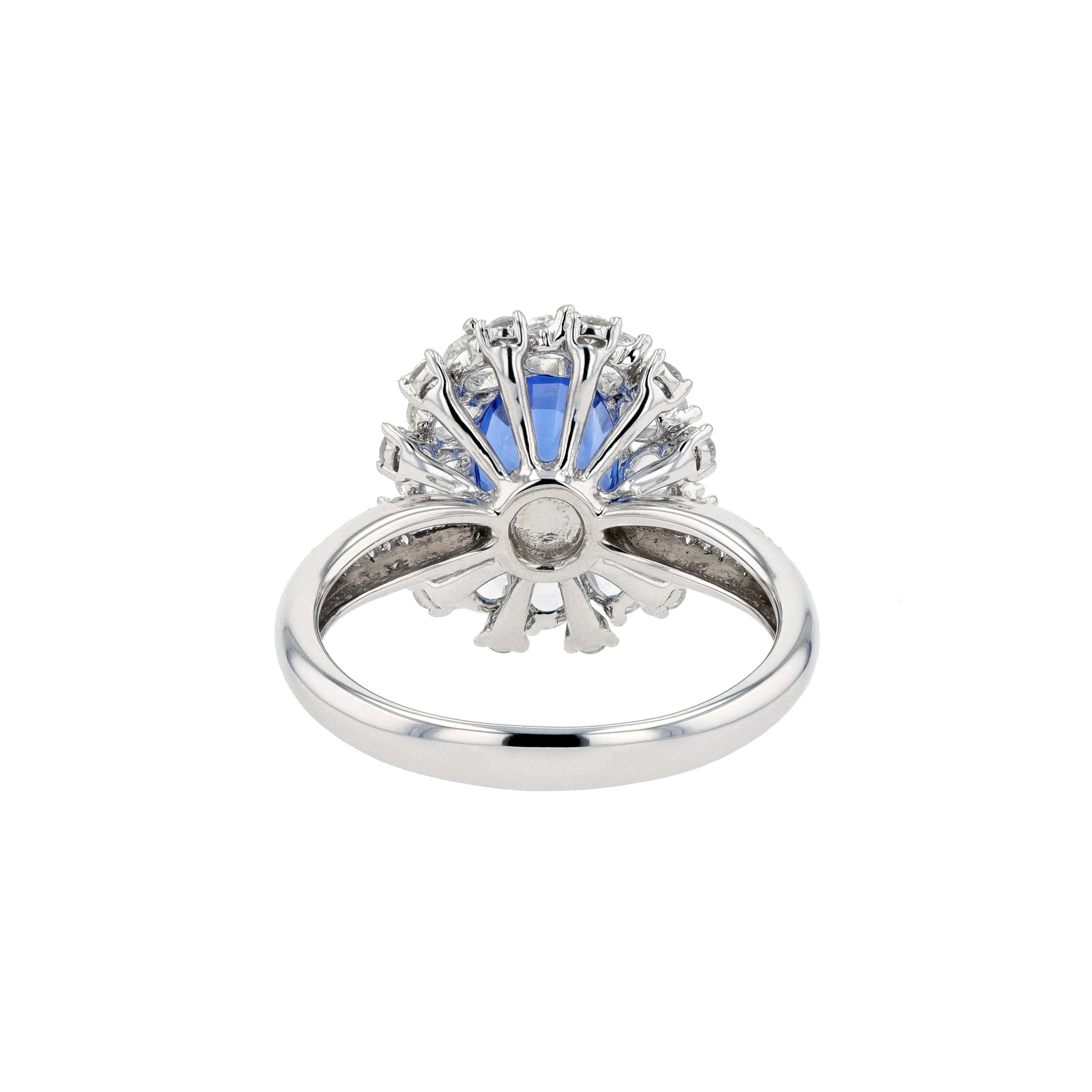 18KG Natural Vibrant Cornflower Blue Sapphire Diamond Ring